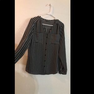 EXPRESS blouse ( NEVER WORN )